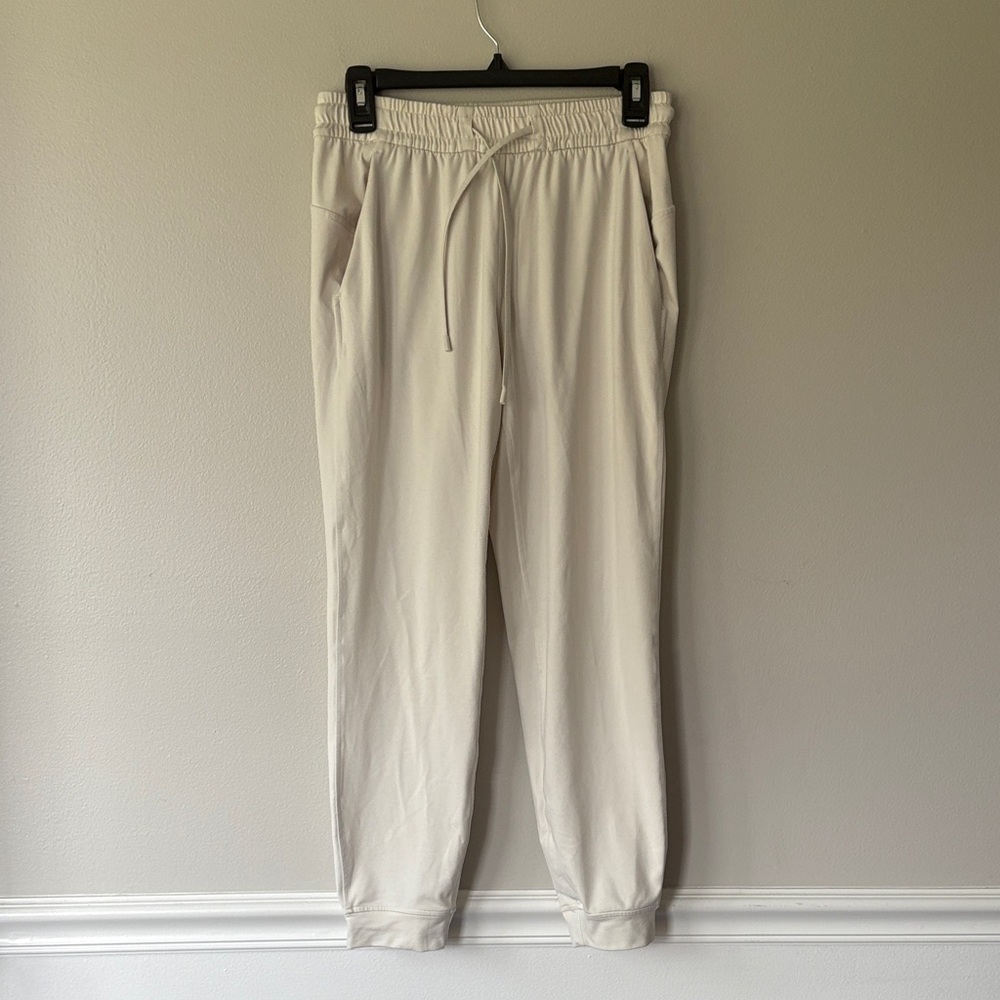 Lululemon Athletica Women’s Stretch Jogger Pants - Light Beige/Bone